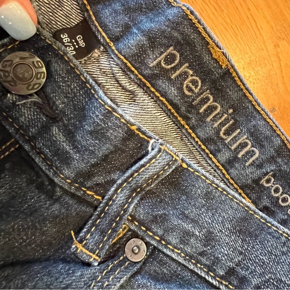 Men’s Jeans- boot cut - Picture 4 of 6